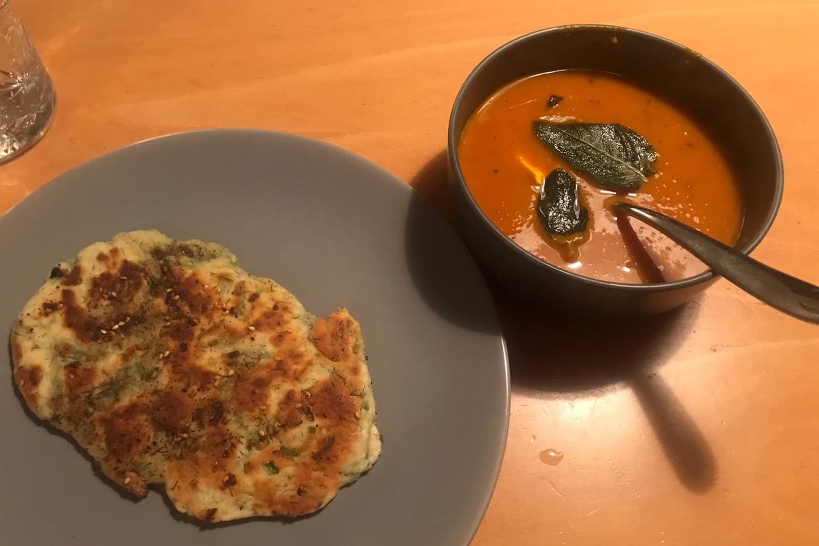 <h1>Deze pompoensoep van Jamie Oliver moet je proeven!</h1>