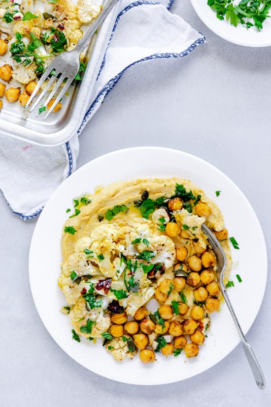 Geroosterde bloemkoolhummus