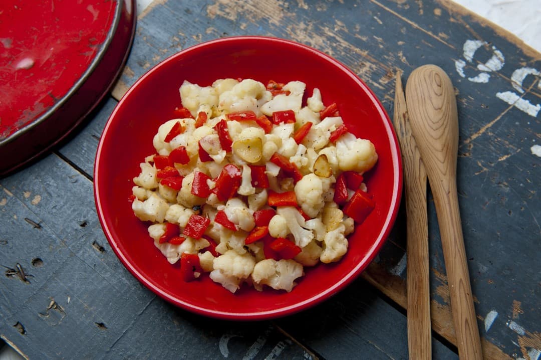 Bloemkoolsalade met kip en aardappelen