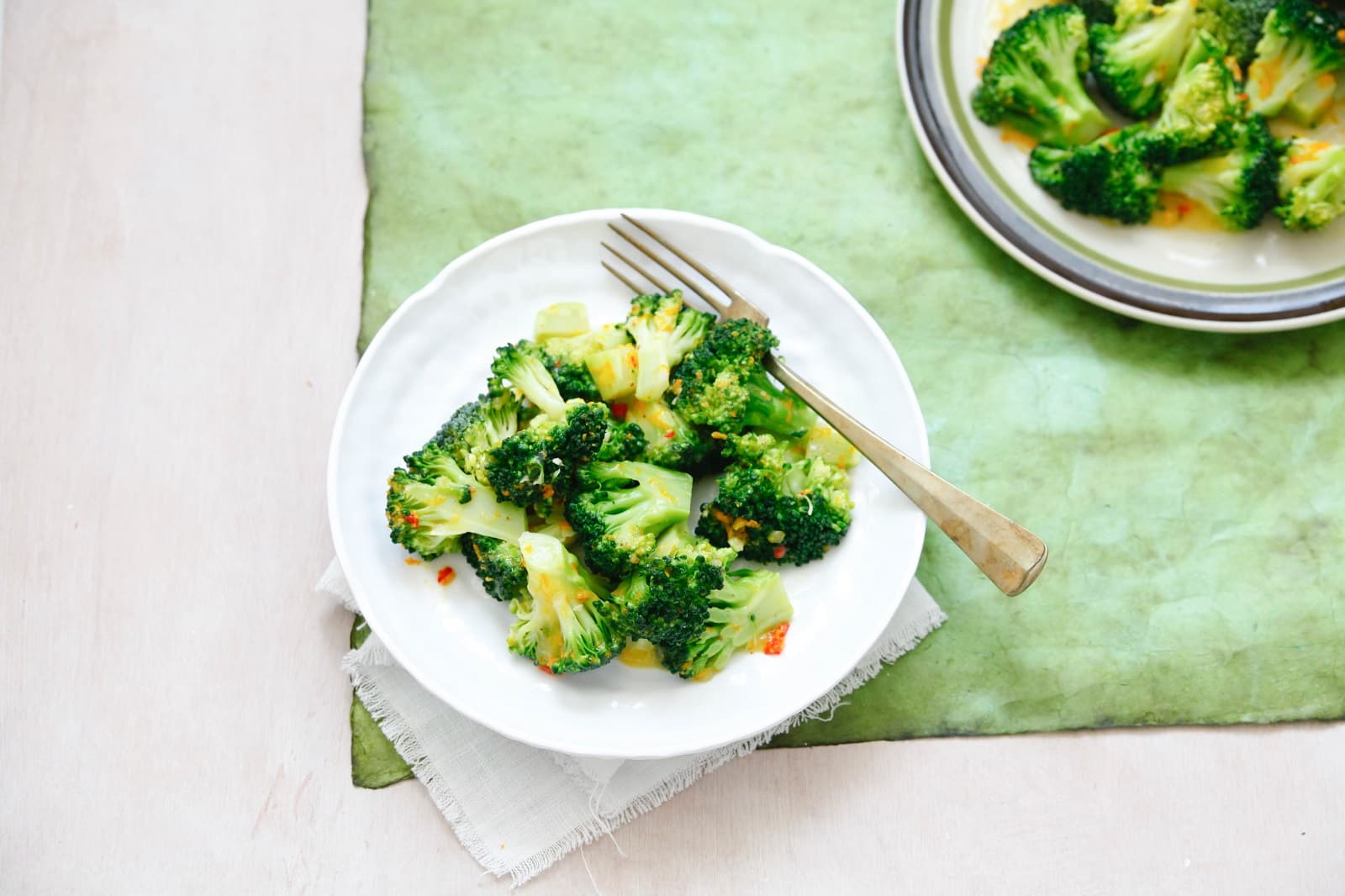 Broccoli met pittige sinaasappelsaus