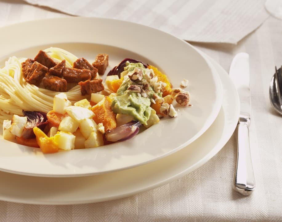 Gegrilde groenten met avocadodressing