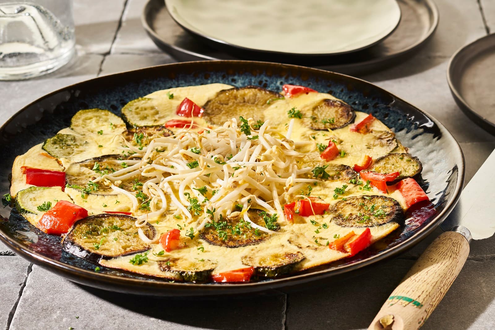 Groenteschotel met courgette en taugé