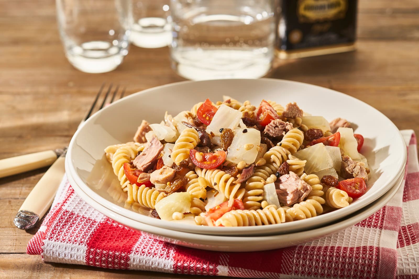 Pasta met venkel en tonijn