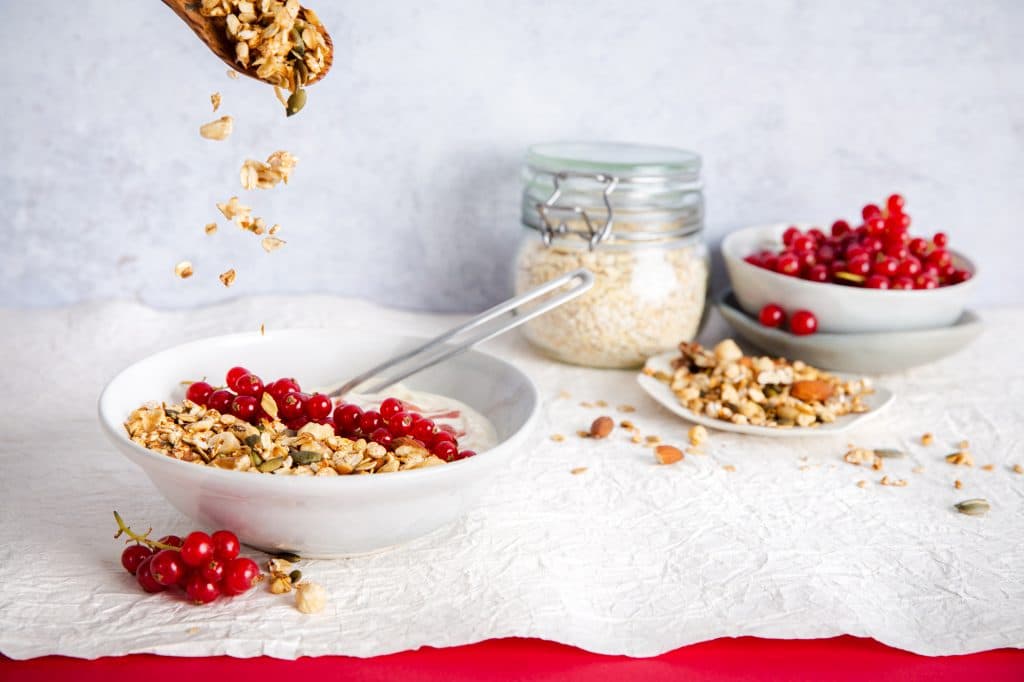Redcurrant granola bowl