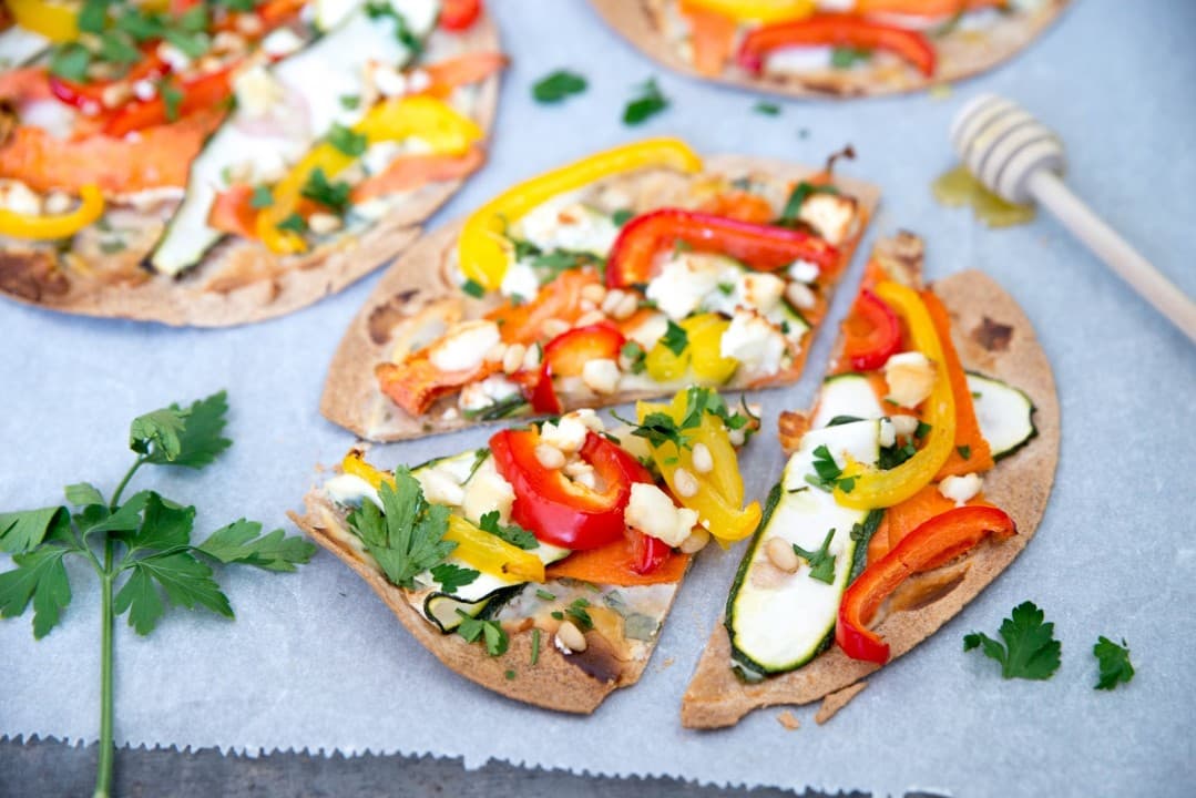 Snelle plaattaart met courgette, wortel en honing van Brenda Kookt