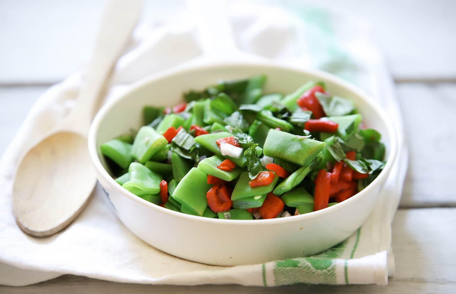Snijbonensalade met gegrilde paprika
