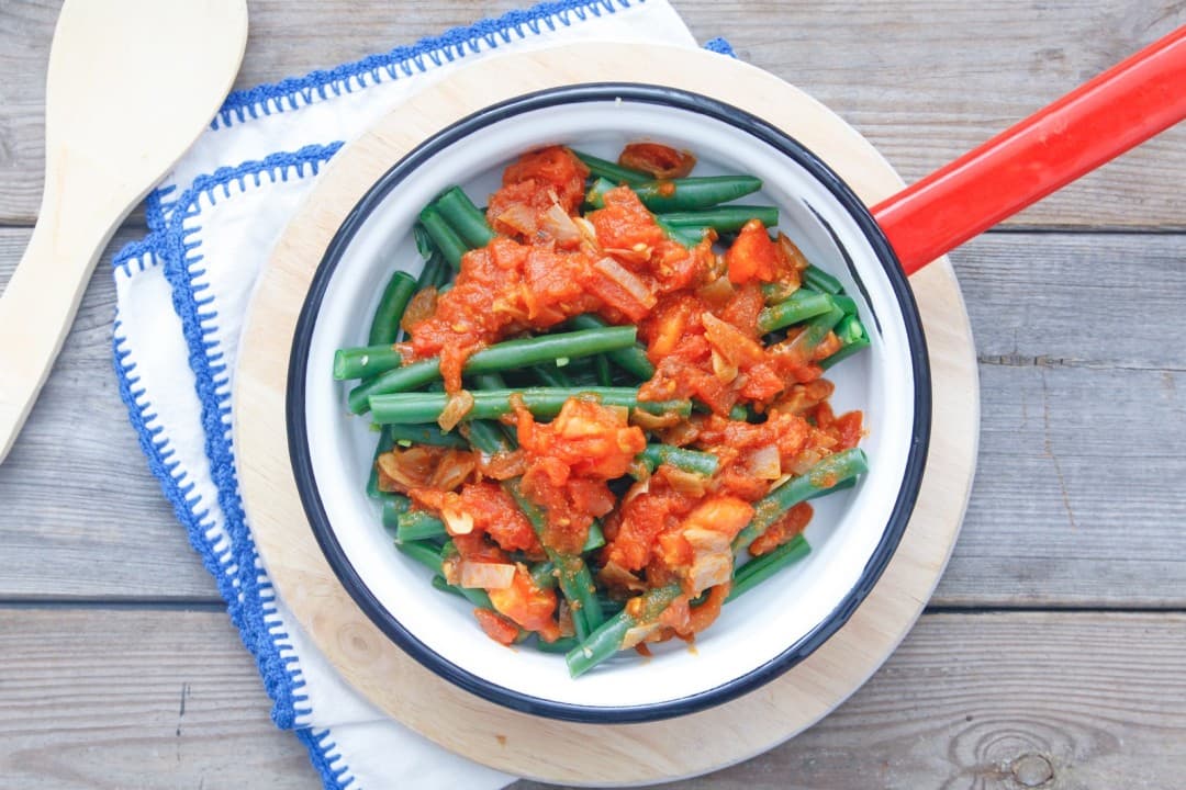 Sperziebonen met tomaat