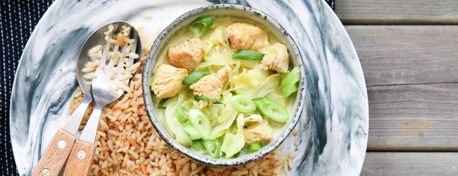 Indiase curry met witte kool en kalkoen