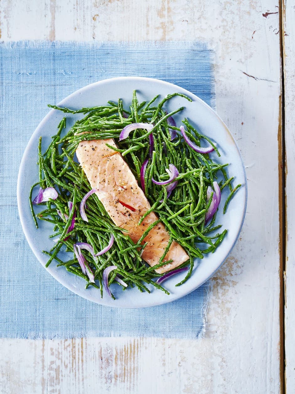 Zeekraal met gestoofde zalm