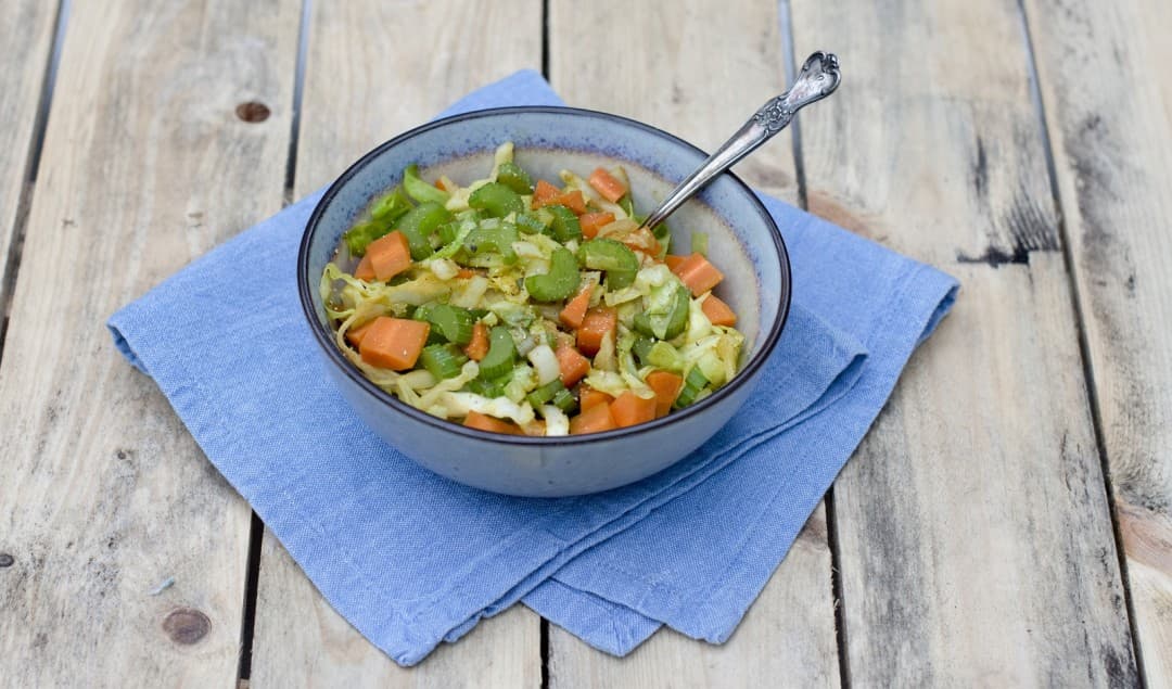 Süß-saurer Wintersalat