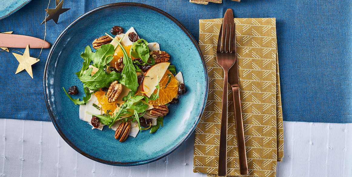 Salade met knolselderij pecannoten en mandarijn