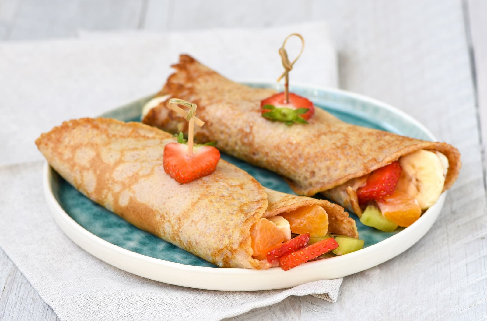 Pannenkoeken gevuld met fruit