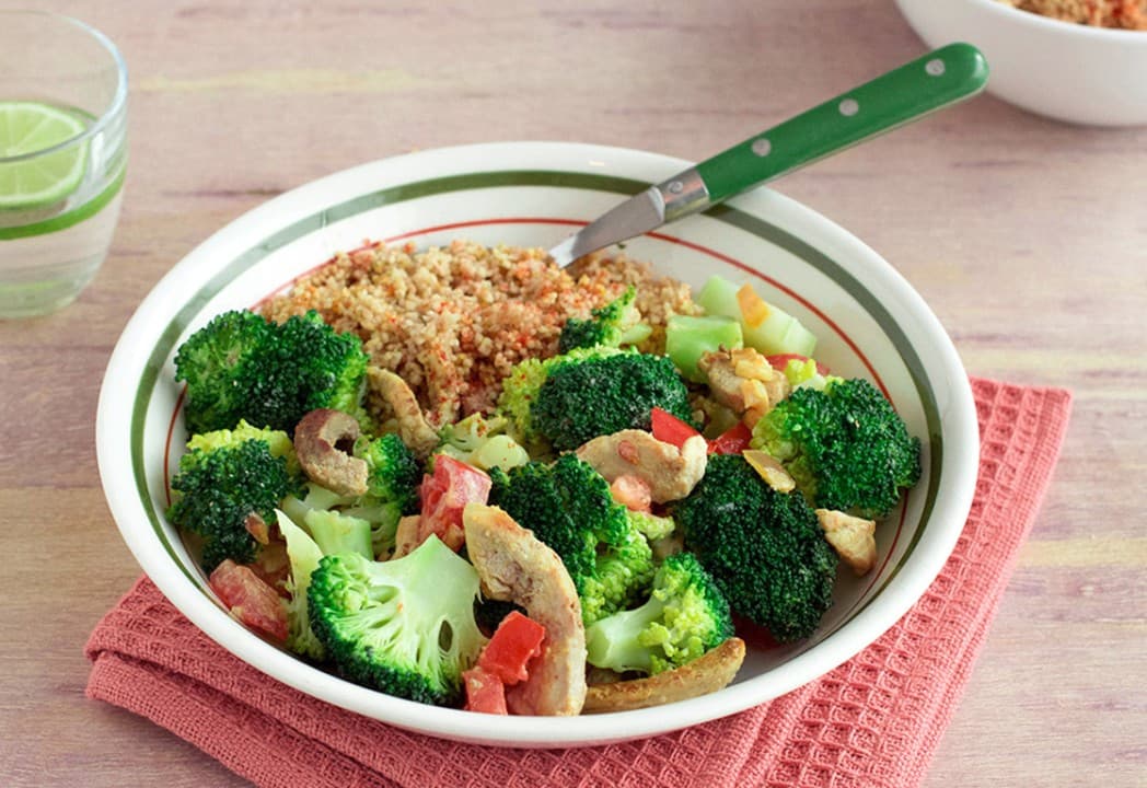 Broccolischotel met couscous