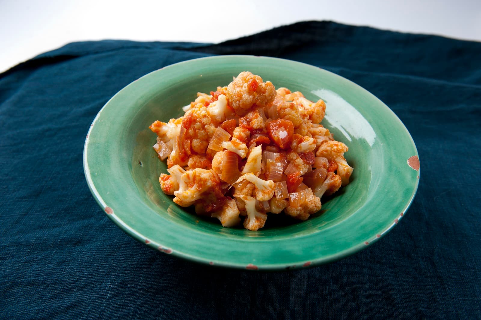 Cauliflower florets in tomato sauce