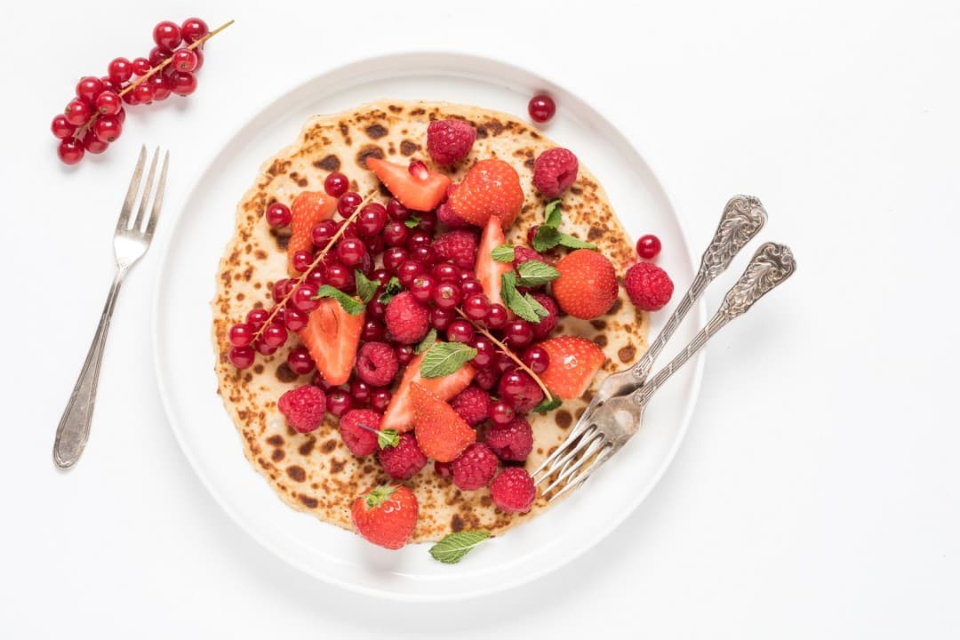 Fruchtwraps mit gemischten roten Früchten