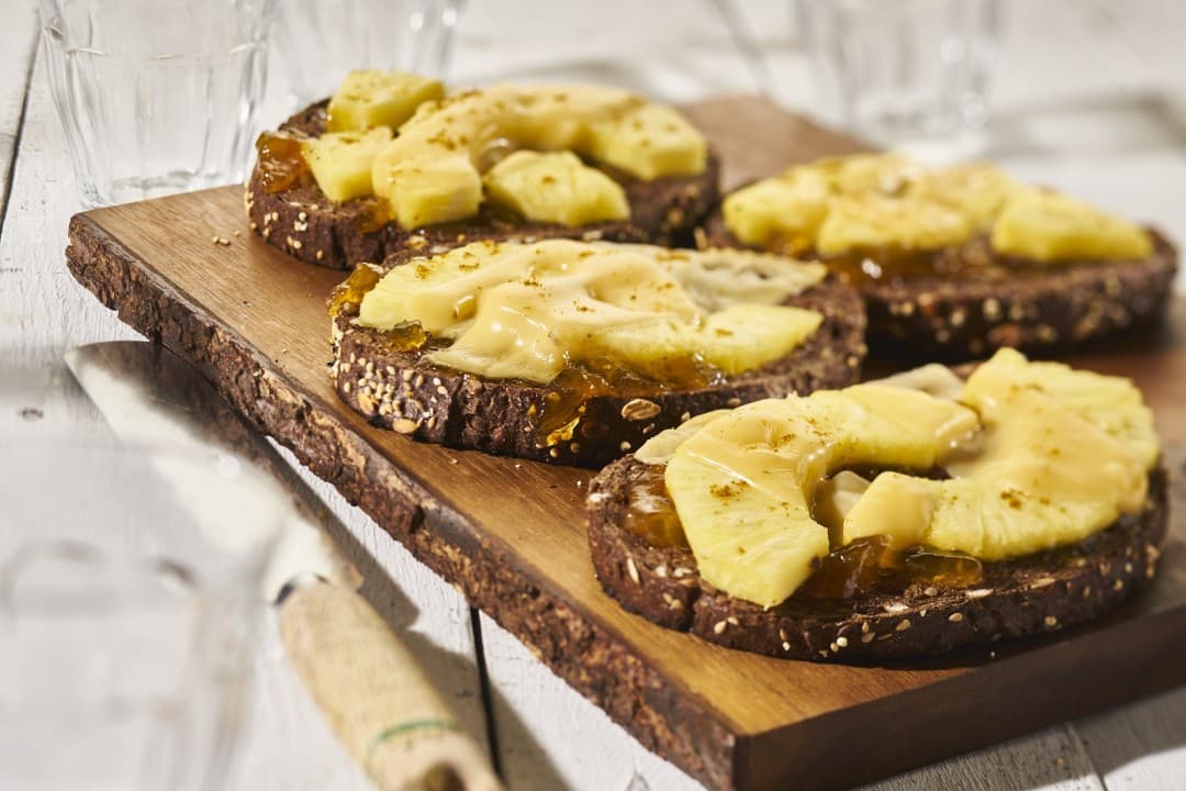 Pineapple pan pizza
