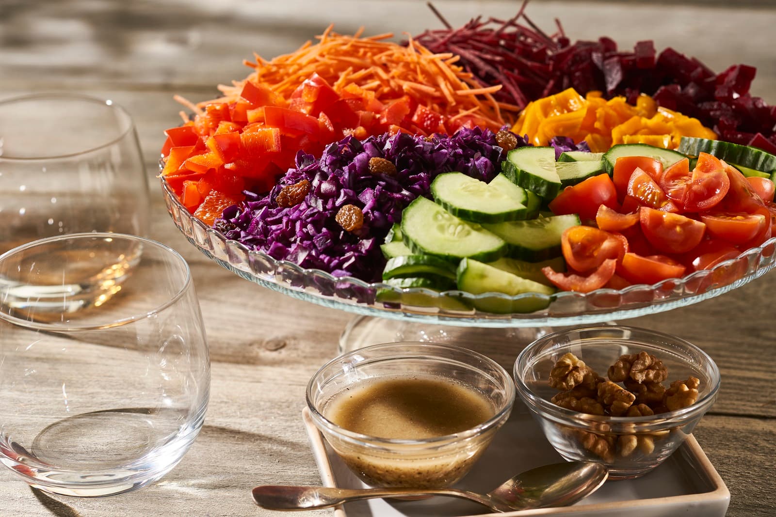 Rainbow salad with walnut dressing