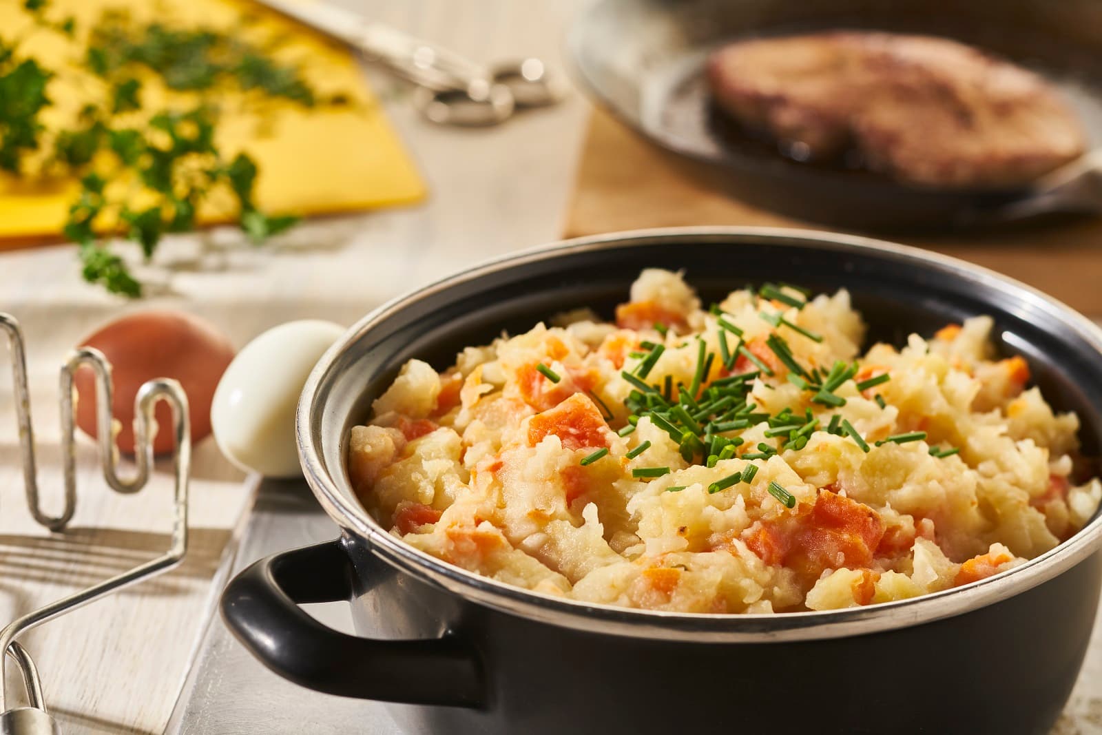 Stamppot met knolselderij en wortel