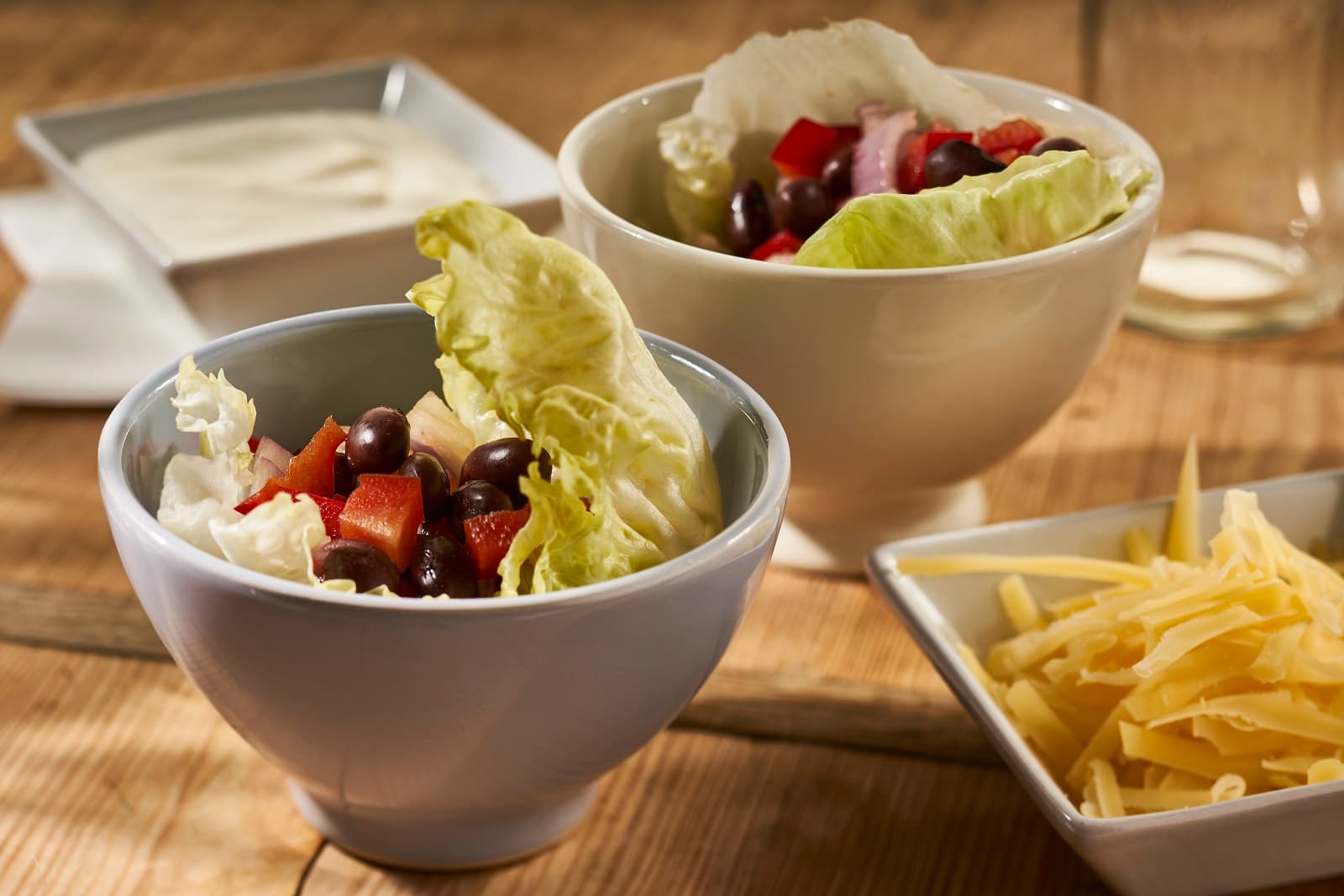 Iceberg lettuce wrap with kidney beans