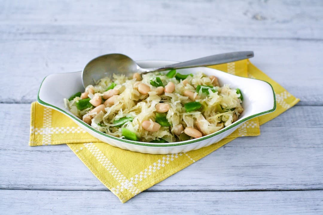 Sauerkraut mit weißen Bohnen